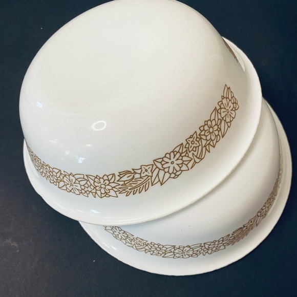 2- Corelle Woodland bowls  - Good Condition! - Picture 4 of 7